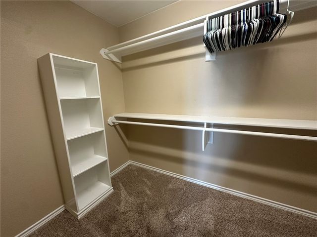 2012 Cottonwood Dr, Portland, TX 78374