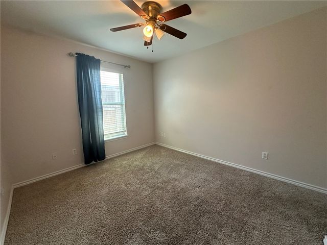 2012 Cottonwood Dr, Portland, TX 78374