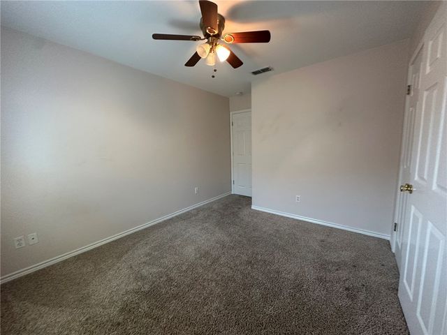 2012 Cottonwood Dr, Portland, TX 78374