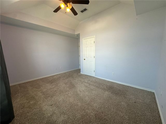 2012 Cottonwood Dr, Portland, TX 78374