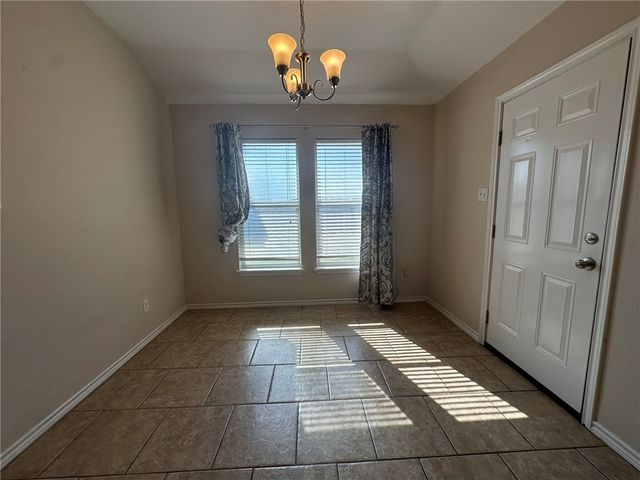 2012 Cottonwood Dr, Portland, TX 78374