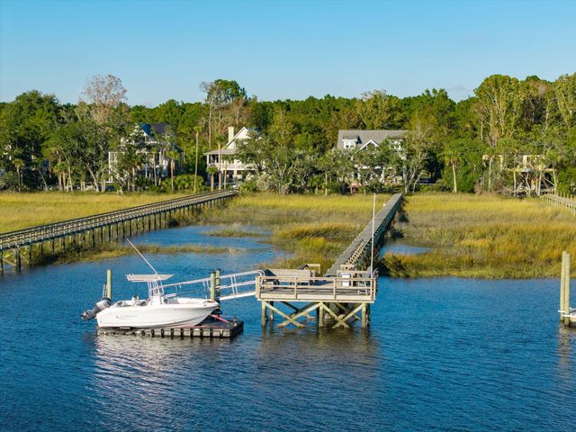 1486 Dupree Creek Road, Awendaw, SC 29429