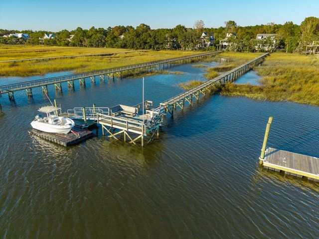 1486 Dupree Creek Road, Awendaw, SC 29429