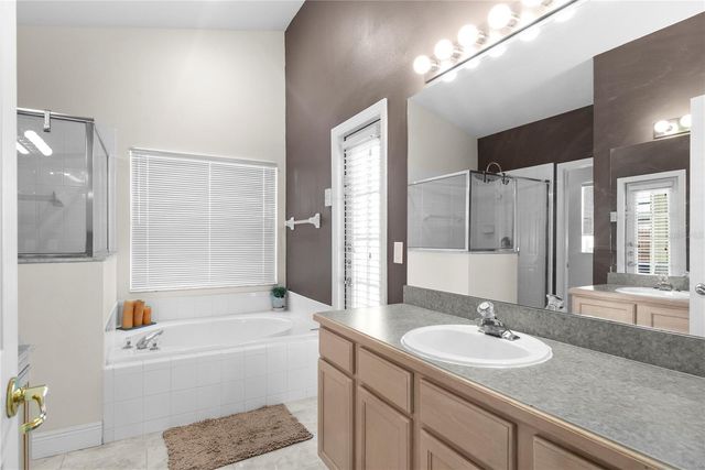 8053 ROARING CREEK COURT, Kissimmee, FL 34747