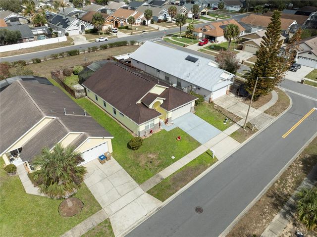 8053 ROARING CREEK COURT, Kissimmee, FL 34747