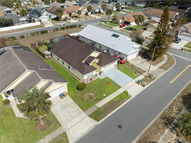 8053 ROARING CREEK COURT, Kissimmee, FL 34747