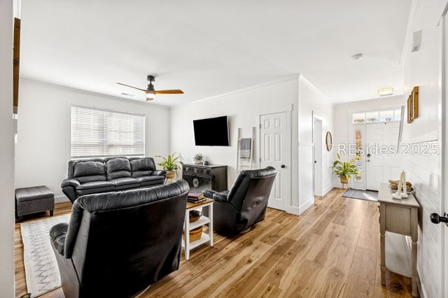 256 University Pkwy, Bluffton, SC 29909