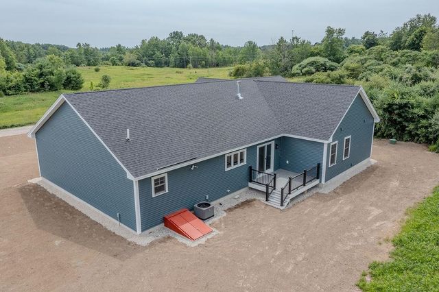 320 Knox Marsh Road, Madbury, NH 03823