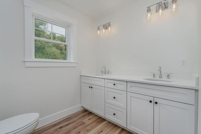 320 Knox Marsh Road, Madbury, NH 03823