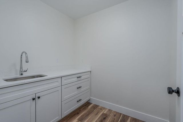 320 Knox Marsh Road, Madbury, NH 03823