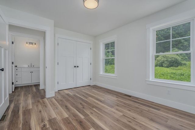 320 Knox Marsh Road, Madbury, NH 03823