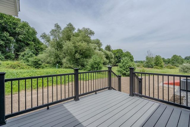 320 Knox Marsh Road, Madbury, NH 03823