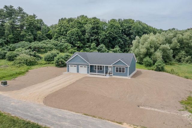 320 Knox Marsh Road, Madbury, NH 03823