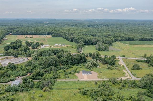 320 Knox Marsh Road, Madbury, NH 03823