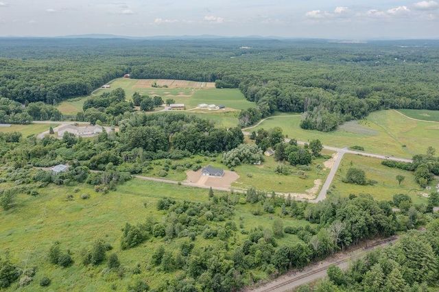 320 Knox Marsh Road, Madbury, NH 03823
