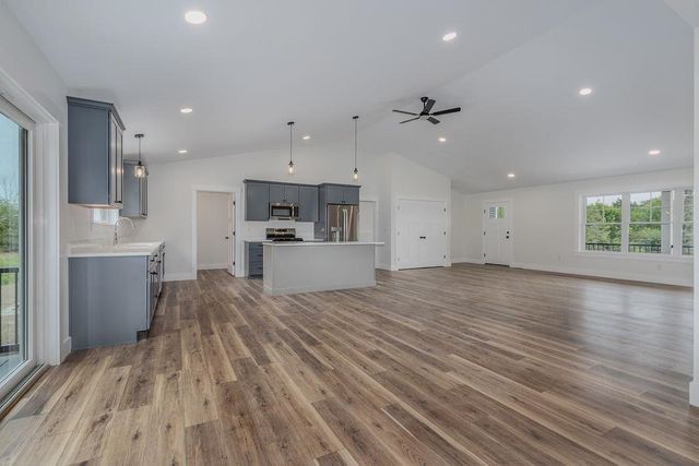 320 Knox Marsh Road, Madbury, NH 03823