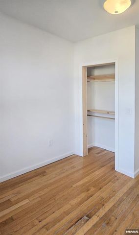 176 Arlington Avenue 1, Jersey City, NJ 07305