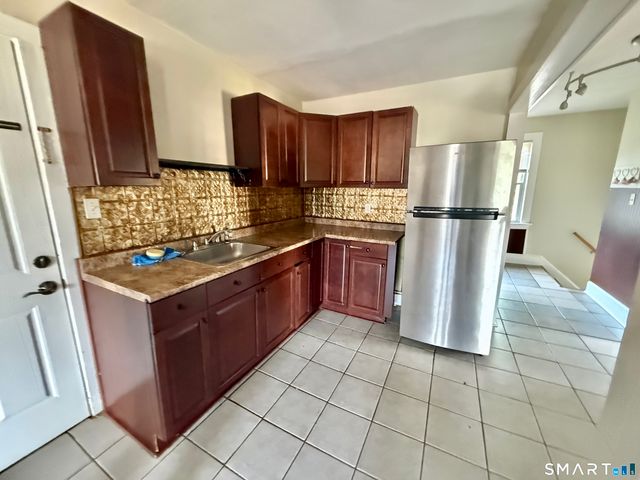 209-211 Davis Street 211, Watertown, CT 06779