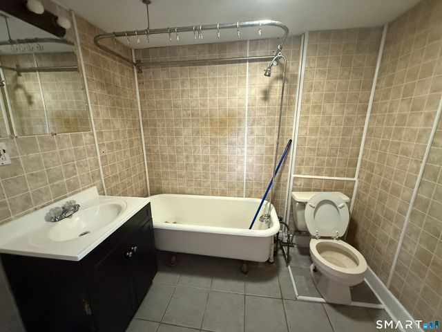 209-211 Davis Street 211, Watertown, CT 06779