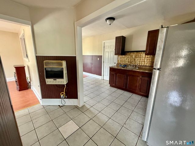 209-211 Davis Street 211, Watertown, CT 06779