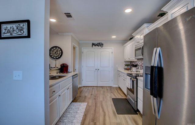 5399 Heritage Valley Drive, Benton, AR 72019