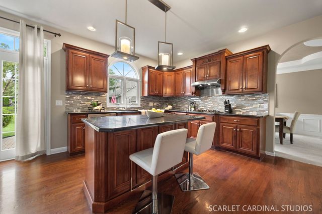 3307 Grassmere Road, Naperville, IL 60564