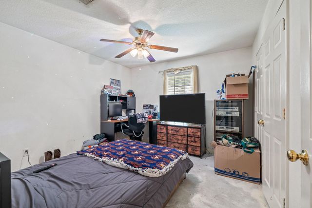 10826 28th Street, Santa Fe, TX 77510