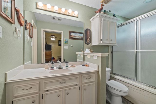 10826 28th Street, Santa Fe, TX 77510