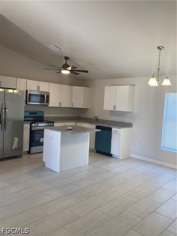 117 NE 7th AVE, Cape Coral, FL 33909