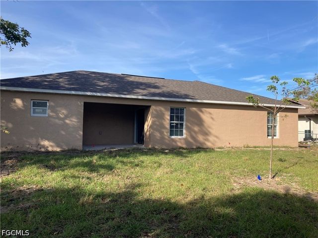117 NE 7th AVE, Cape Coral, FL 33909