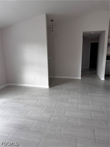 117 NE 7th AVE, Cape Coral, FL 33909