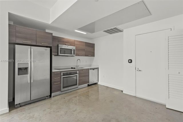 151 SE 1st Street PH04, Miami, FL 33131