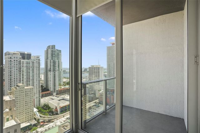151 SE 1st Street PH04, Miami, FL 33131