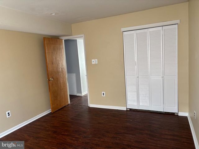 3 MAYNARD DR, Sicklerville, NJ 08081
