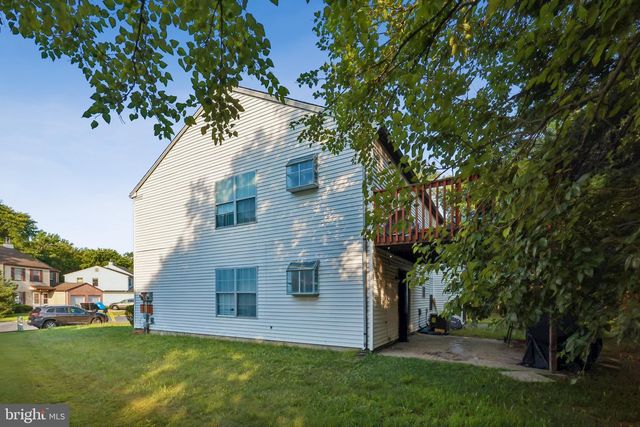 3 MAYNARD DR, Sicklerville, NJ 08081
