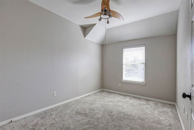 820 Flagstone Drive, Burleson, TX 76028