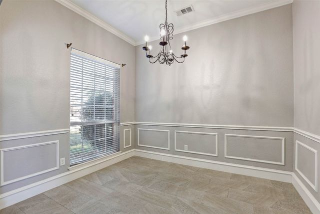 820 Flagstone Drive, Burleson, TX 76028