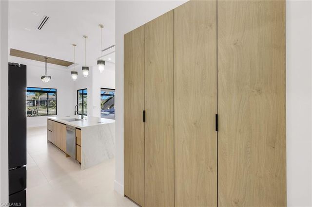 141 SE 21ST ST, Cape Coral, FL 33990