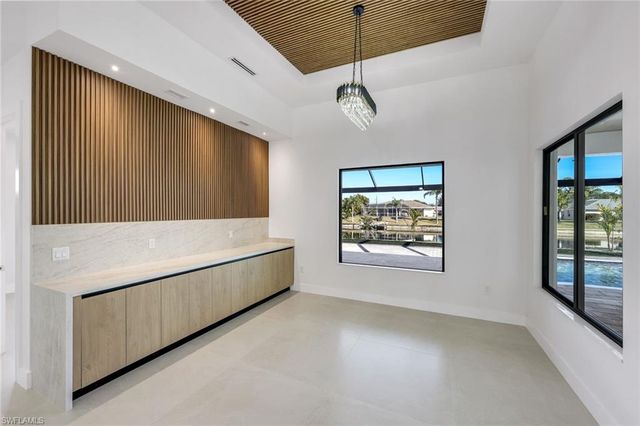 141 SE 21ST ST, Cape Coral, FL 33990