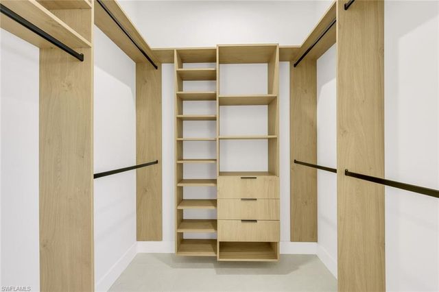 141 SE 21ST ST, Cape Coral, FL 33990