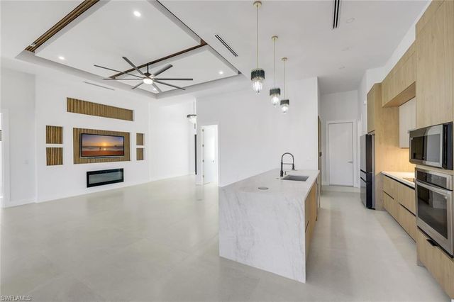 141 SE 21ST ST, Cape Coral, FL 33990