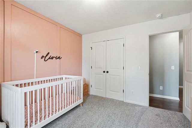 10834 N Manchester Avenue, Kansas City, MO 64157