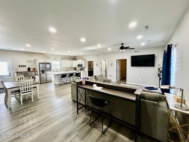 295 PROSPECT STREET, California, MO 65018