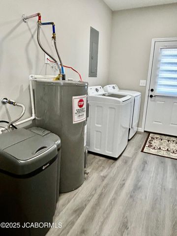 295 PROSPECT STREET, California, MO 65018