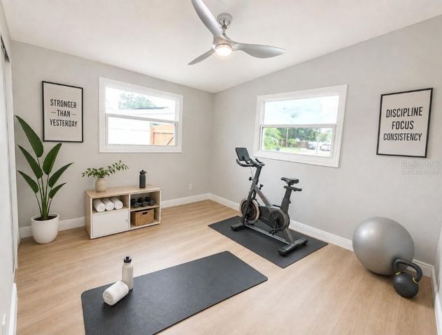138 DAVISON AVENUE NE, St Petersburg, FL 33703