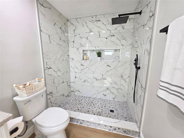 138 DAVISON AVENUE NE, St Petersburg, FL 33703