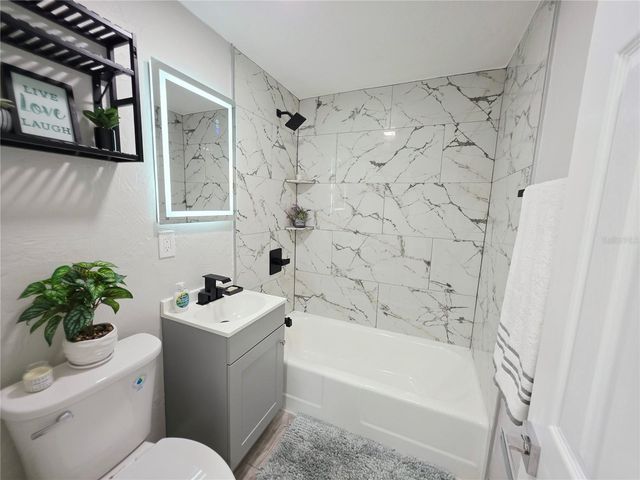 138 DAVISON AVENUE NE, St Petersburg, FL 33703