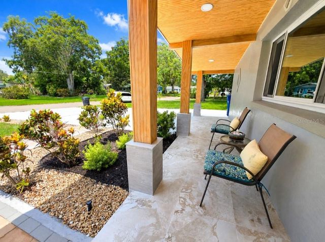 138 DAVISON AVENUE NE, St Petersburg, FL 33703