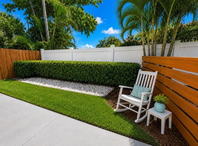 138 DAVISON AVENUE NE, St Petersburg, FL 33703
