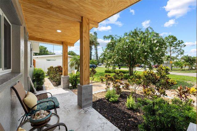 138 DAVISON AVENUE NE, St Petersburg, FL 33703